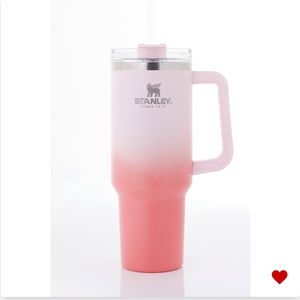 Stanley Adventure Quencher Traveler Tumbler
NEW in Petal/Coral Ombré 40 oz